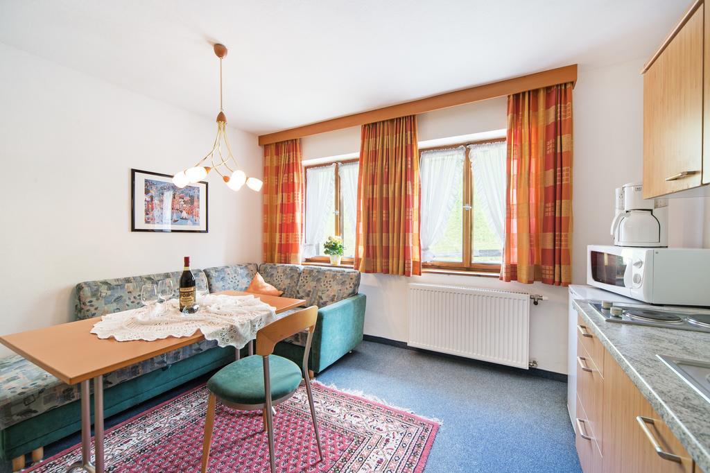 Ferienwohnungen Sumperer Pill Habitación foto